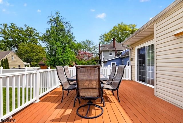579 Grove St, Rahway City, NJ 07065