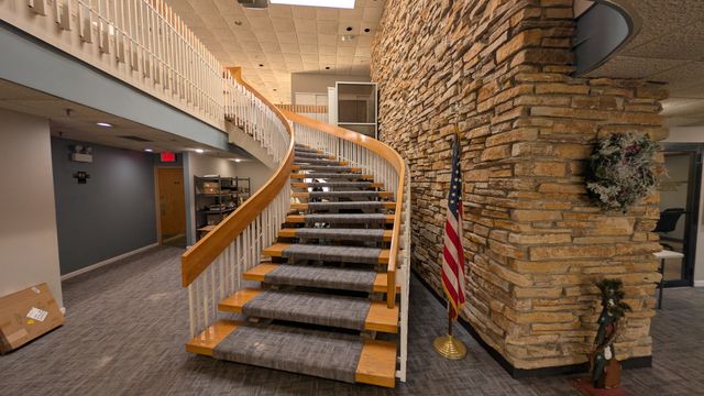 9128 W Terrace Drive 2D, Niles, IL 60714