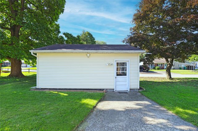 13 Edith Avenue, Saugerties, NY 12477