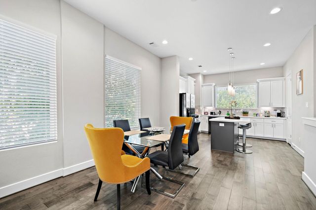 2116 Bello Amanecer Lane, Houston, TX 77055