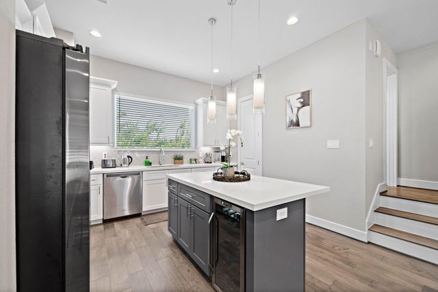 2116 Bello Amanecer Lane, Houston, TX 77055