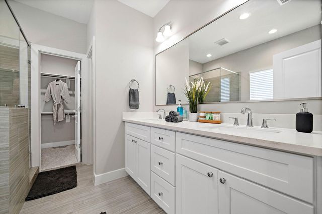 2116 Bello Amanecer Lane, Houston, TX 77055