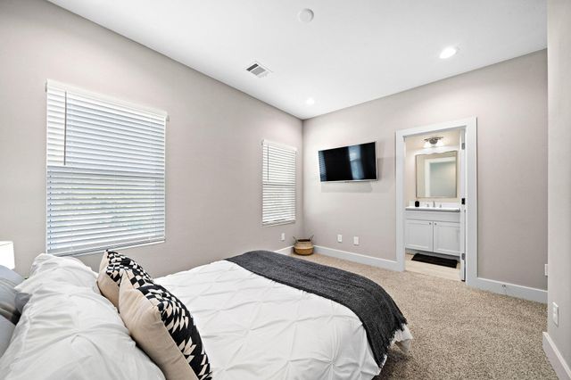 2116 Bello Amanecer Lane, Houston, TX 77055