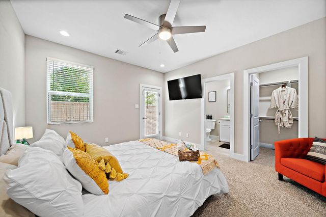 2116 Bello Amanecer Lane, Houston, TX 77055