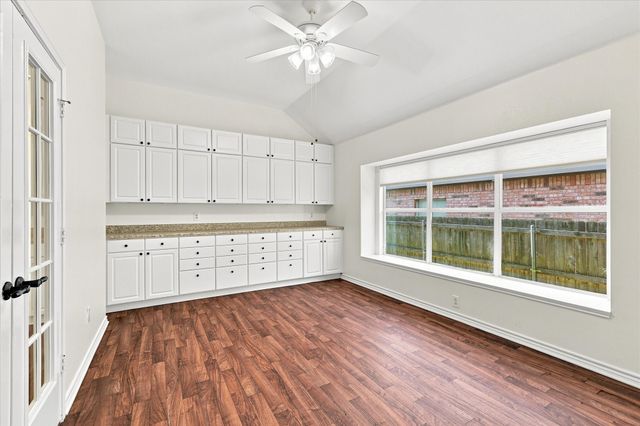 7801 Stansfield Drive, Fort Worth, TX 76137