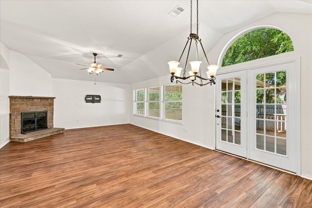 7801 Stansfield Drive, Fort Worth, TX 76137