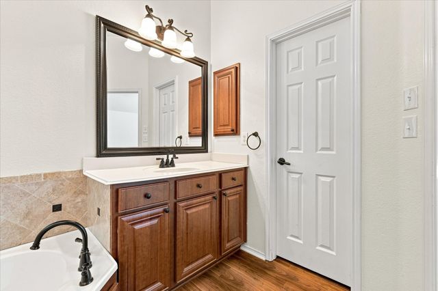 7801 Stansfield Drive, Fort Worth, TX 76137