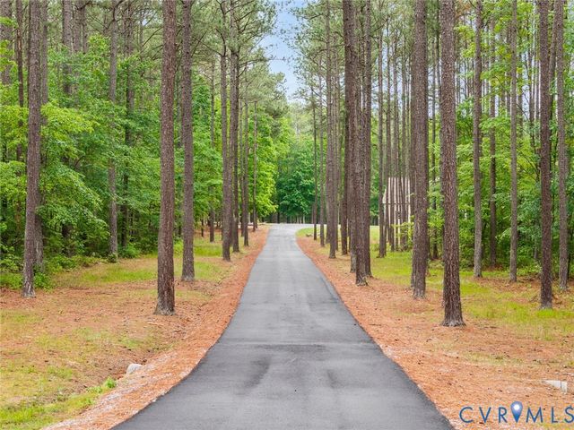 13140 Greenwood Creek Dr, Ashland, VA 23005
