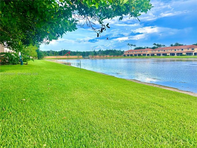 3486 Briar Bay Boulevard 101, West Palm Beach, FL 33411
