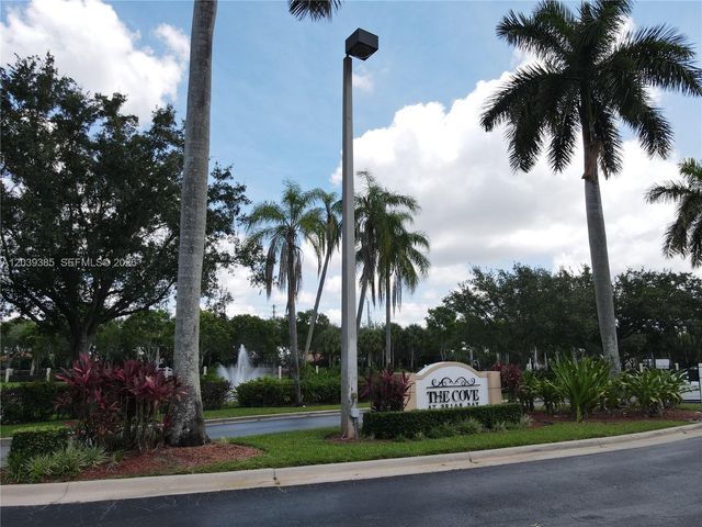 3486 Briar Bay Boulevard 101, West Palm Beach, FL 33411