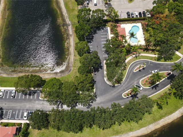 3486 Briar Bay Boulevard 101, West Palm Beach, FL 33411