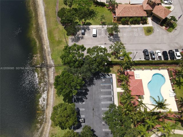 3486 Briar Bay Boulevard 101, West Palm Beach, FL 33411