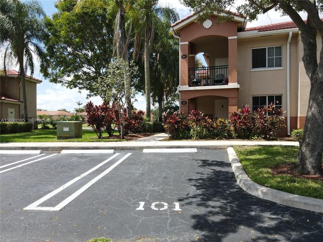 3486 Briar Bay Boulevard 101, West Palm Beach, FL 33411