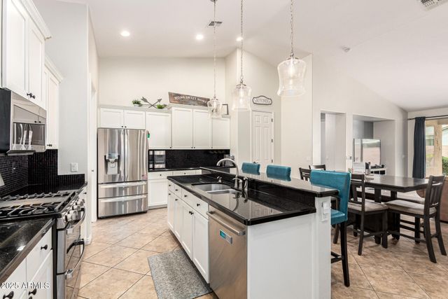 18582 E SWAN Drive, Queen Creek, AZ 85142