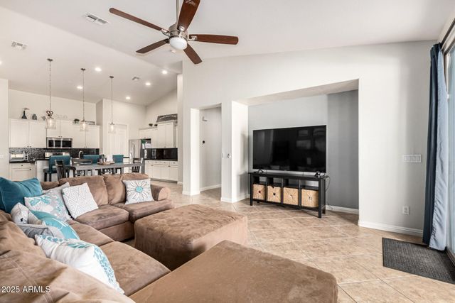 18582 E SWAN Drive, Queen Creek, AZ 85142