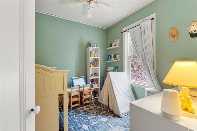 68 Chestnut St 2, Brookline, MA 02445