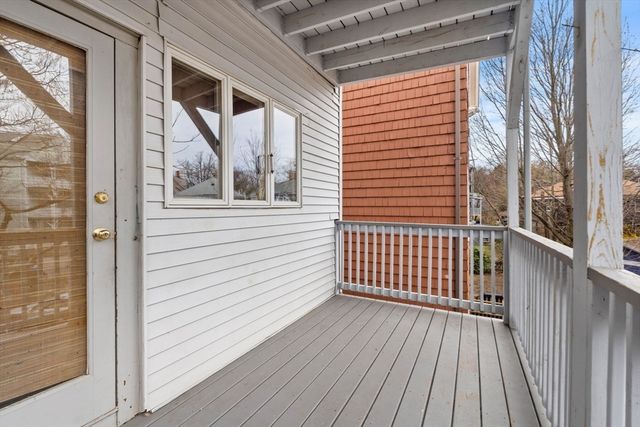 68 Chestnut St 2, Brookline, MA 02445