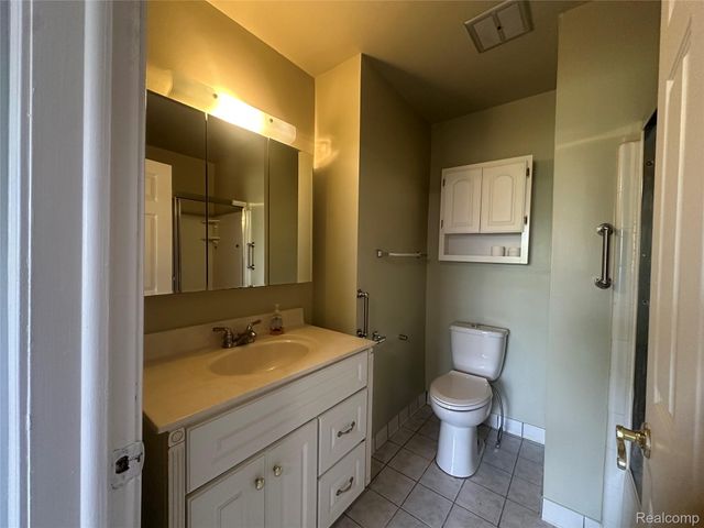 509 E University Drive, Rochester, MI 48307