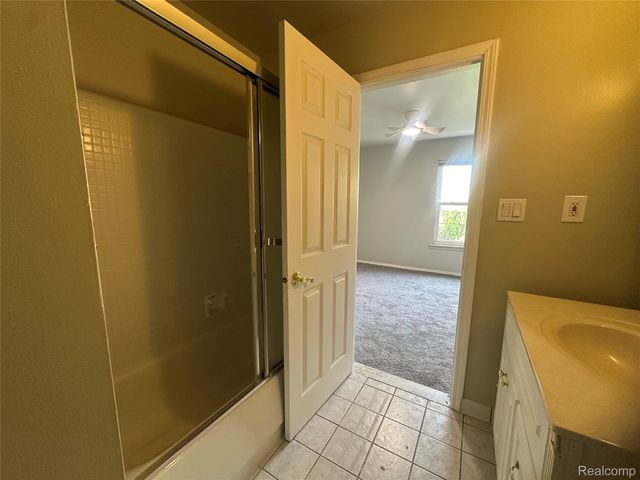 509 E University Drive, Rochester, MI 48307