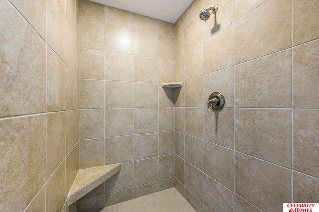 4214 N 207 Street, Elkhorn, NE 68022