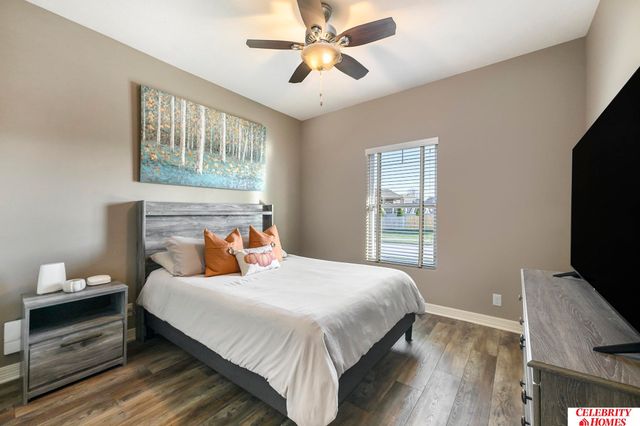 4214 N 207 Street, Elkhorn, NE 68022