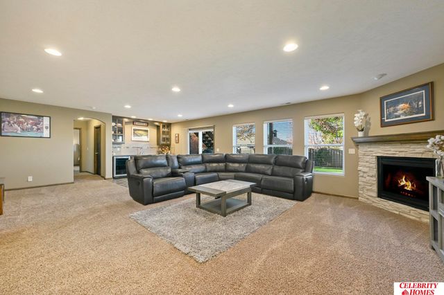 4214 N 207 Street, Elkhorn, NE 68022