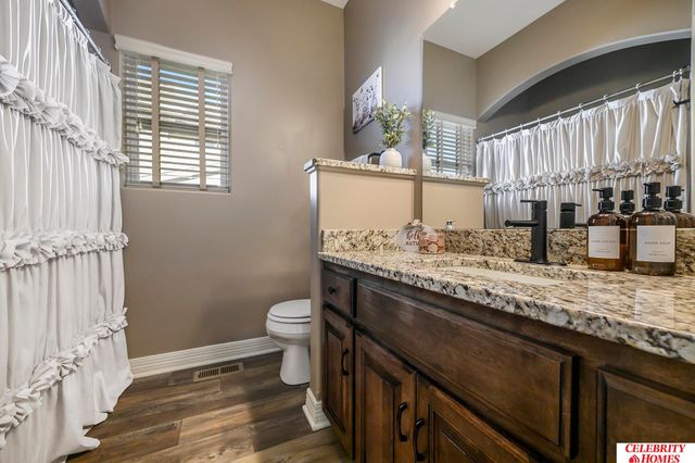 4214 N 207 Street, Elkhorn, NE 68022