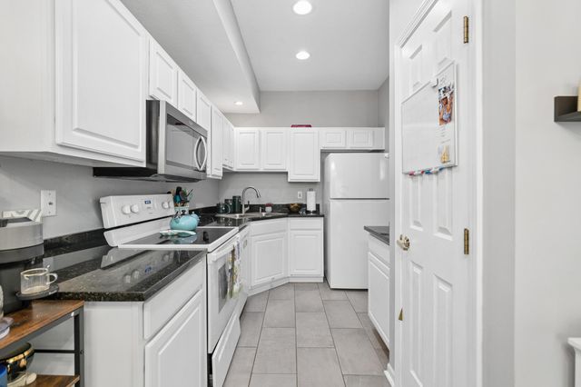 5838 Edge Of Village, 22, Westerville, OH 43081