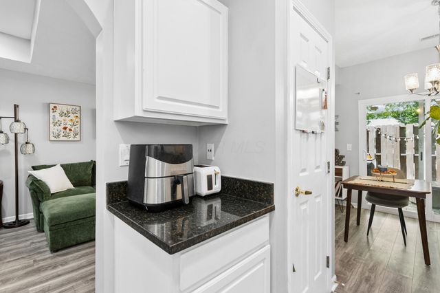 5838 Edge Of Village, 22, Westerville, OH 43081