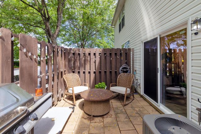5838 Edge Of Village, 22, Westerville, OH 43081