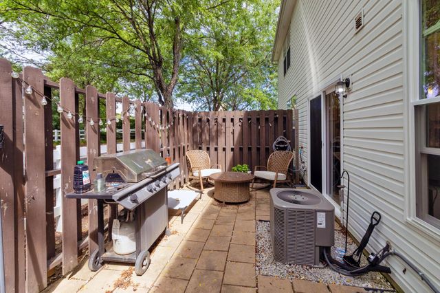 5838 Edge Of Village, 22, Westerville, OH 43081
