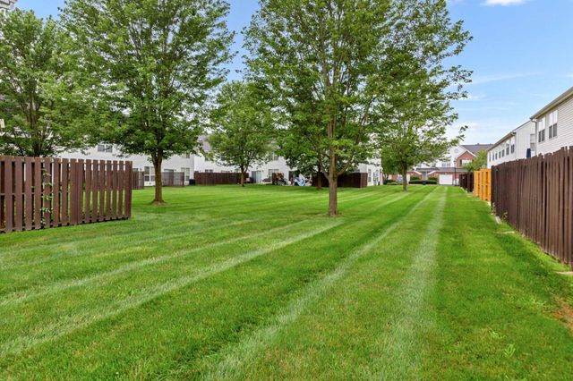 5838 Edge Of Village, 22, Westerville, OH 43081