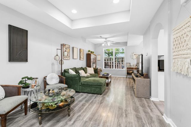 5838 Edge Of Village, 22, Westerville, OH 43081
