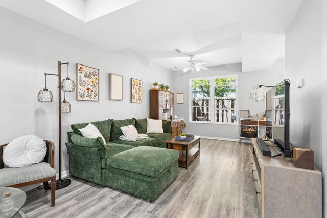 5838 Edge Of Village, 22, Westerville, OH 43081