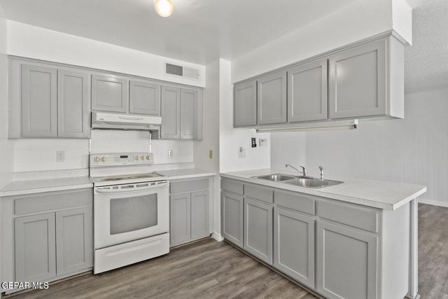 10222 DUNBARTON Drive, El Paso, TX 79925