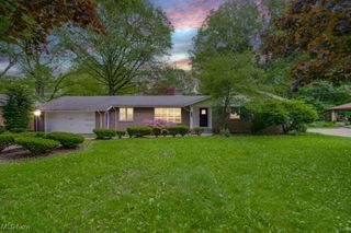 3699 Staunton Drive, Youngstown, OH 44505