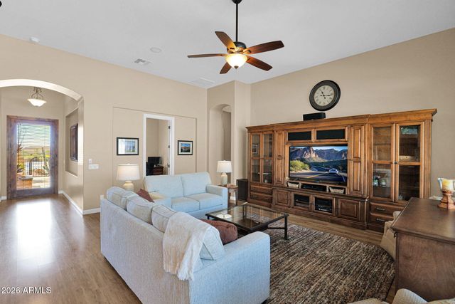 8252 E TETON Circle, Mesa, AZ 85207