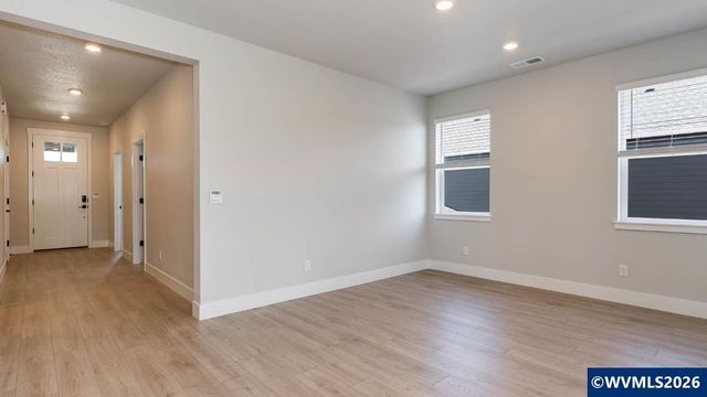 2281 Veneta Av S, Salem, OR 97306