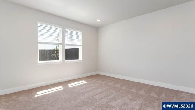 2281 Veneta Av S, Salem, OR 97306