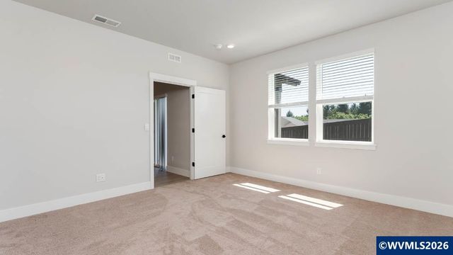 2281 Veneta Av S, Salem, OR 97306