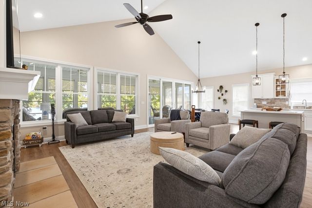 335 Dorwil Drive, Coventry, OH 44319