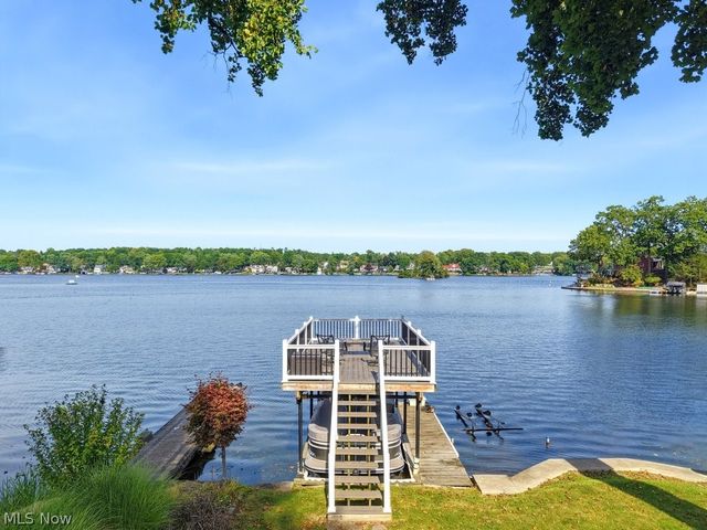 335 Dorwil Drive, Coventry, OH 44319