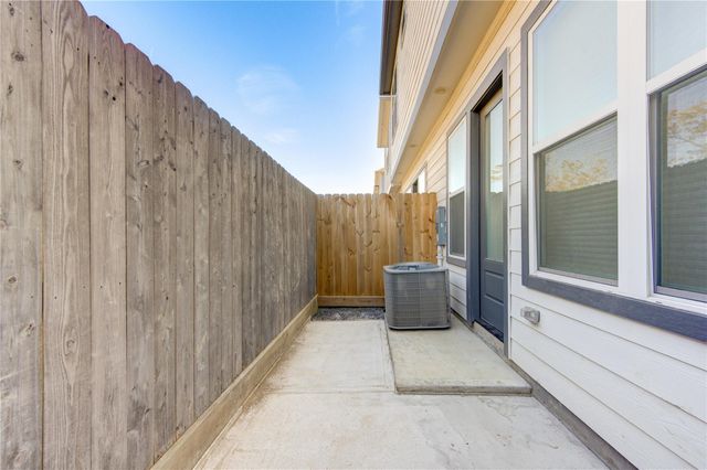 8964 Zurcher Lane, Houston, TX 77080