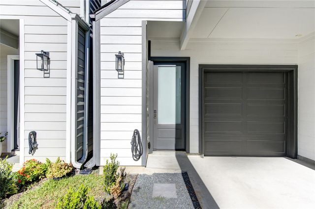 8964 Zurcher Lane, Houston, TX 77080