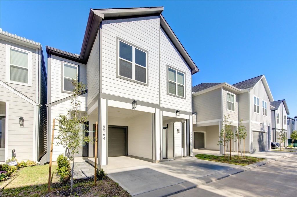 8964 Zurcher Lane, Houston, TX 77080