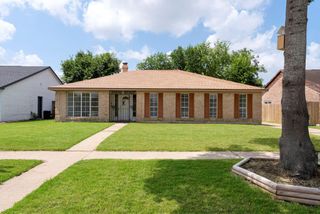 6839 Silver Star Drive, Houston, TX 77086