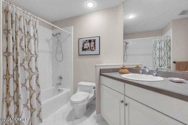 132 Silvermist Court, Little Silver, NJ 07739