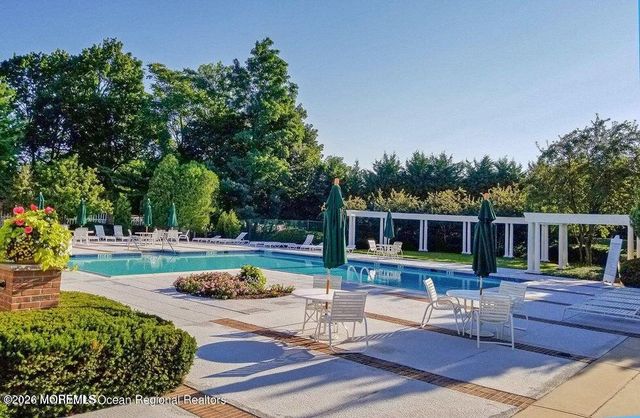 132 Silvermist Court, Little Silver, NJ 07739