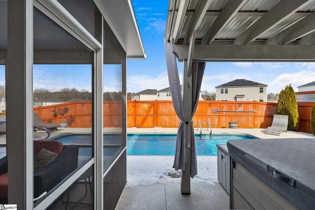 320 Fox Hollow Lane, Pelzer, SC 29669