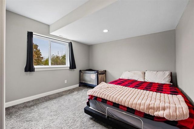 1698 Foxborough Drive, Marion, IA 52302